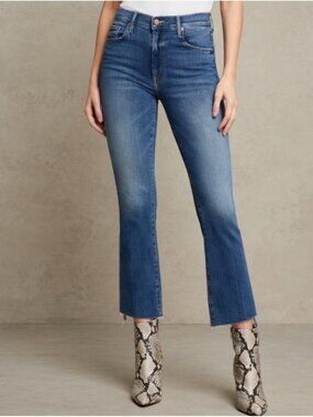 MOTHER The Insider Crop Step Fray Jeans in Walking on Coals‎ 25
